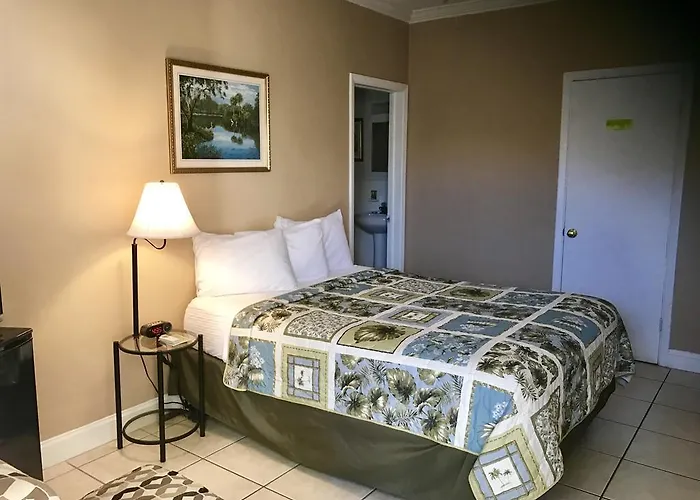 Island Cay At Clearwater