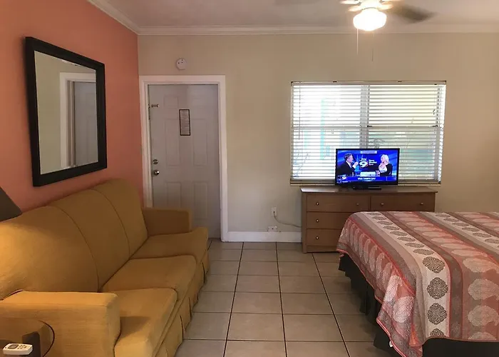 Island Cay At Clearwater